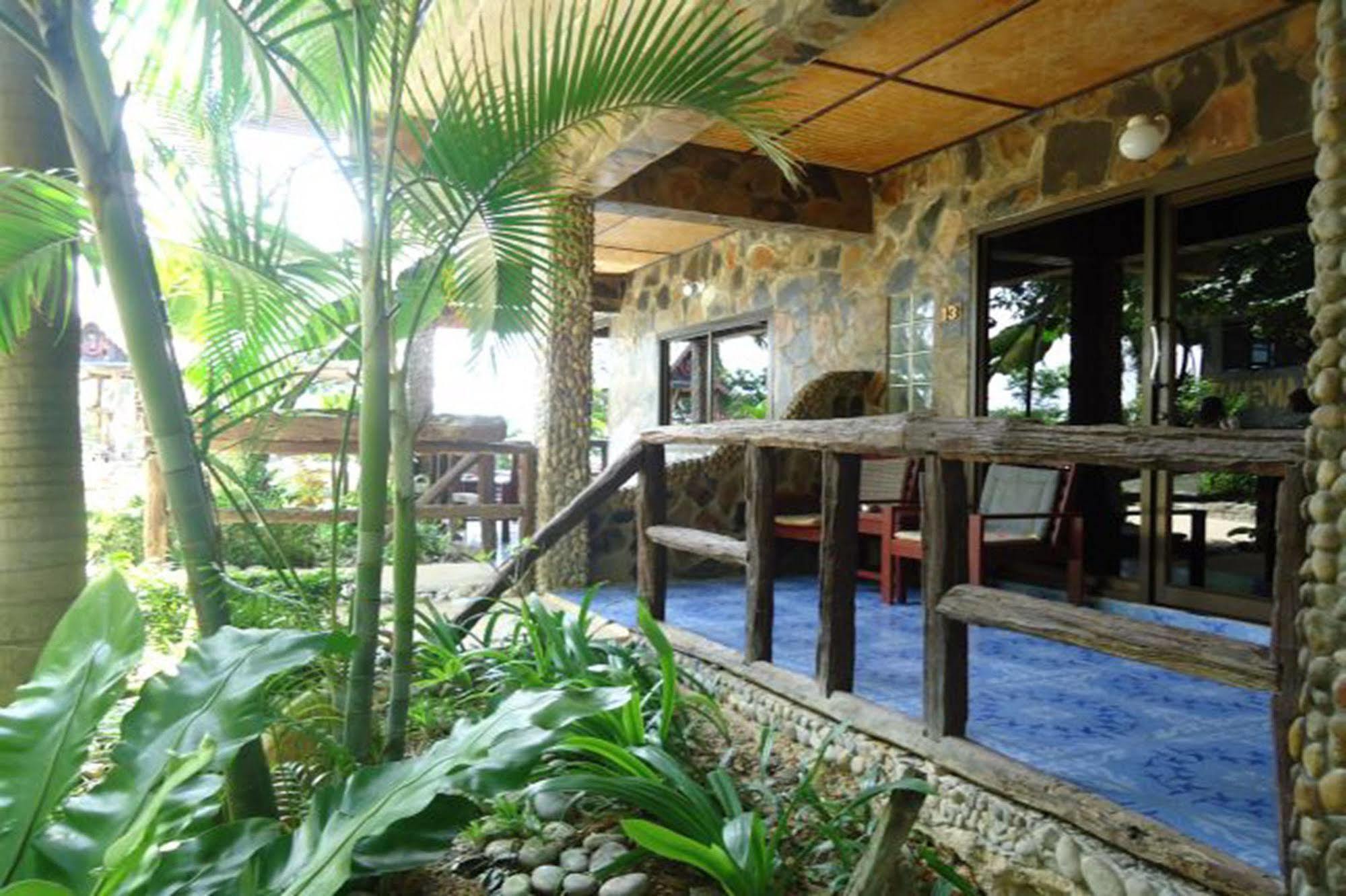 Koh Chang Hut Hotel Exterior foto